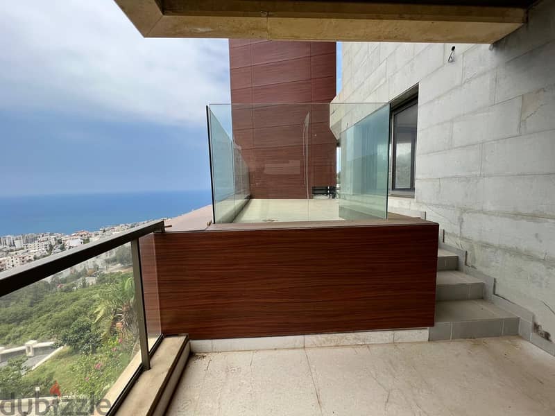 370 m2 apartment +108m2 garden+open mountain/sea view for sale in Adma 1