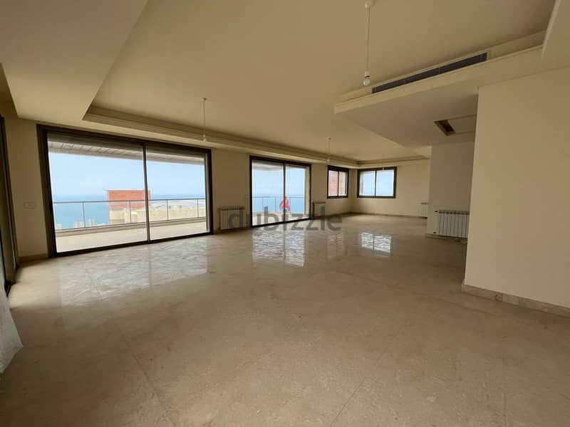 370 m2 apartment +108m2 garden+open mountain/sea view for sale in Adma 16