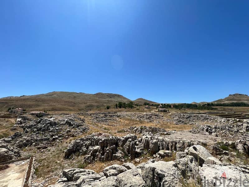 800 m2 land + mountain view for sale in Laqlouq أرض للبيع في اللقلوق 4