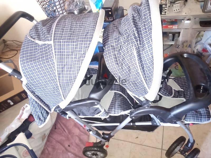 stroller for twins 4