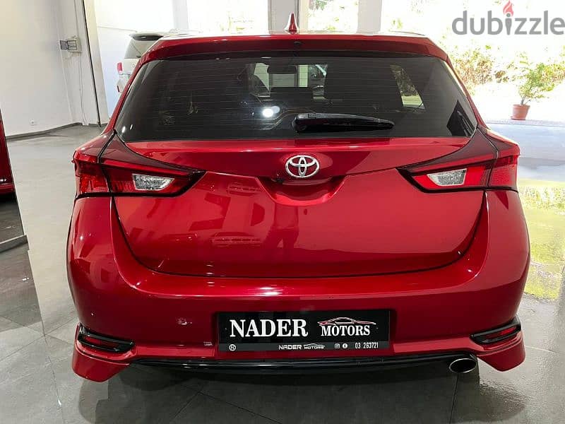 Toyota Corolla IM 2017 5