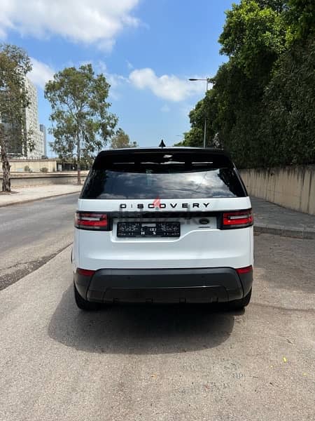 Land Rover Discovery 2017 (43000miles) (Clean Carfax) 3