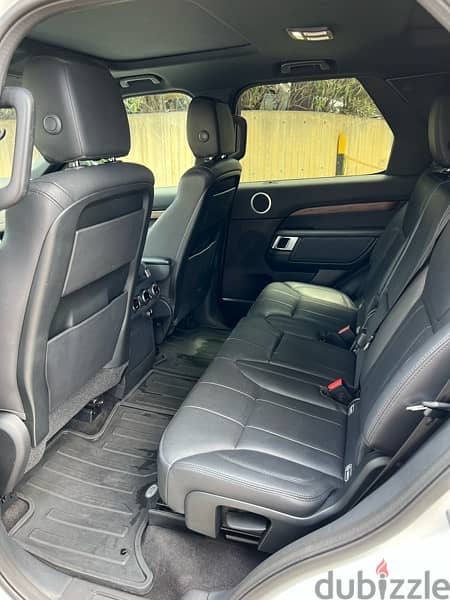 Land Rover Discovery 2017 (43000miles) (Clean Carfax) 6