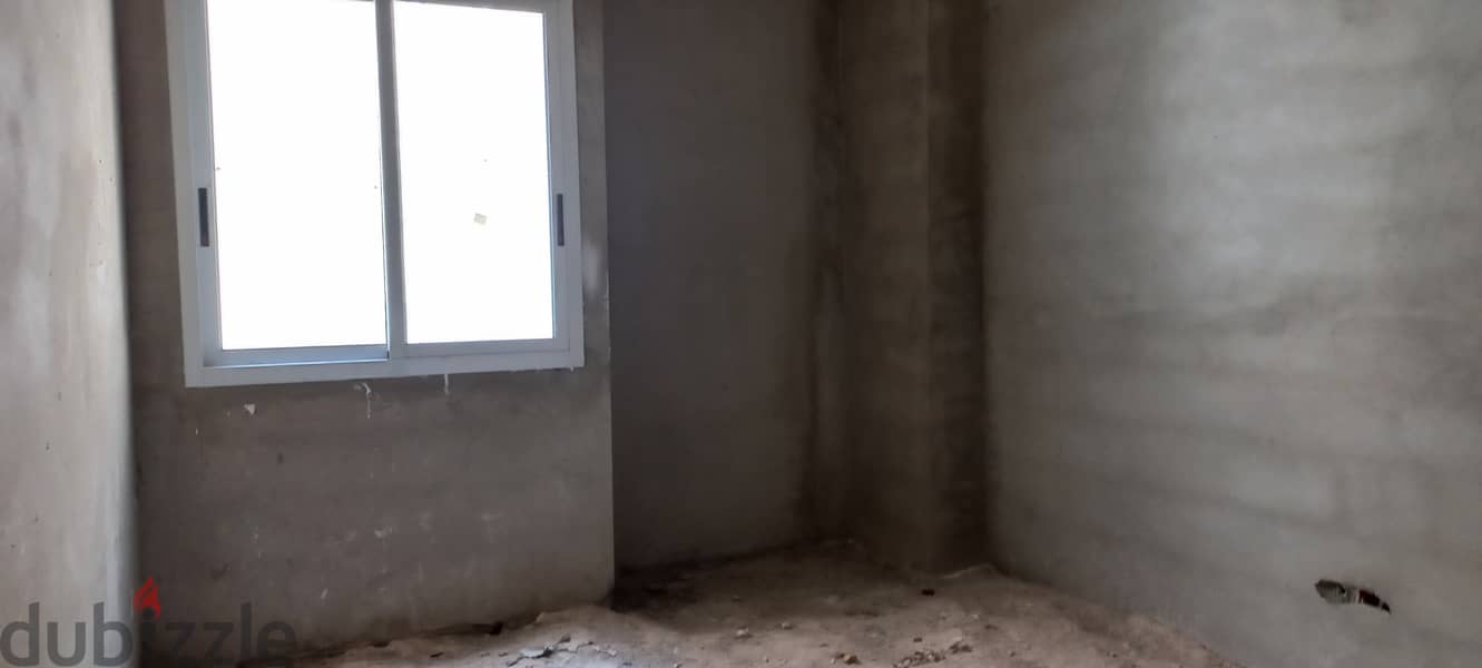 Core and Shell for sale in Jal El Dibشقة غير مكتملة البناء برسم البيع 4