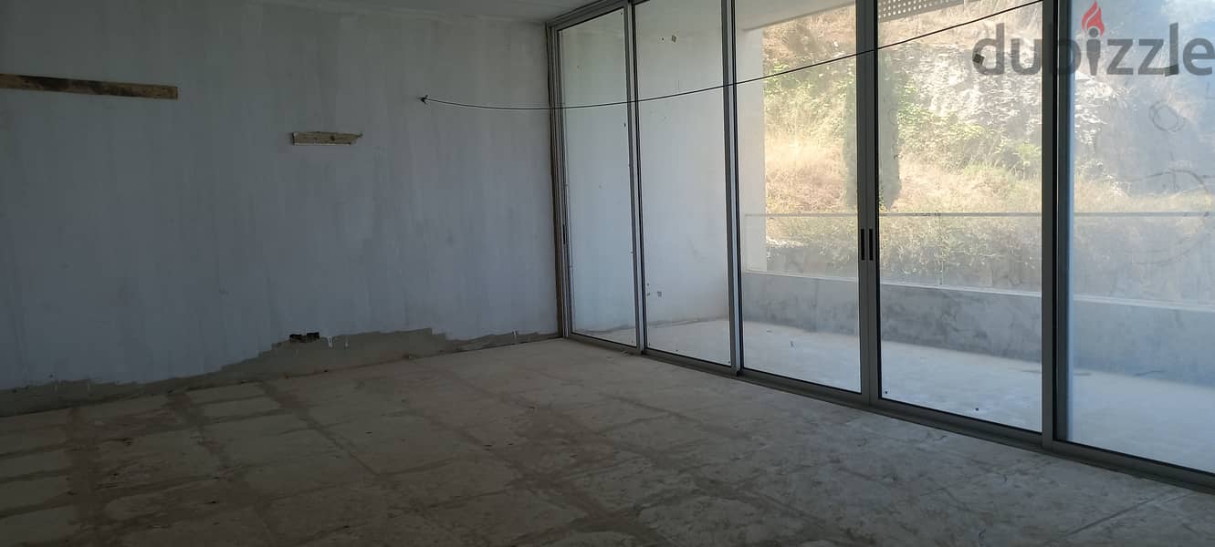 Core and Shell for sale in Jal El Dibشقة غير مكتملة البناء برسم البيع 6