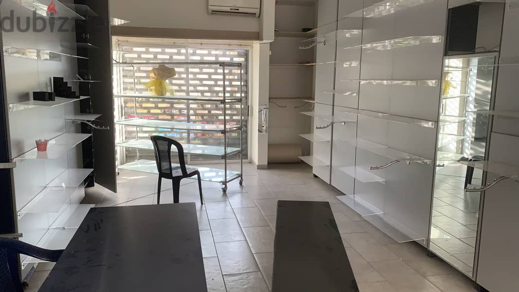 RWB130MT - Shop for rent in BLAT - JBEIL محل تجاري للإيجار في جبيل 2