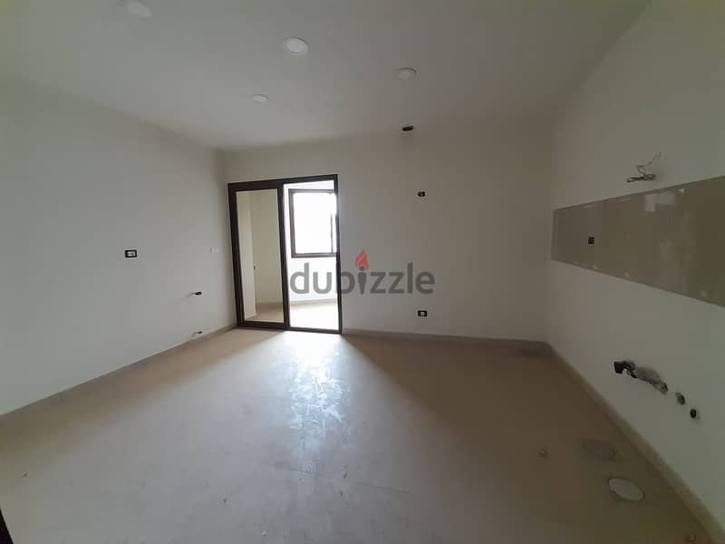 RWK244JA - Apartment For Sale in  Kfarehbab - شقة للبيع في كفرحباب 4