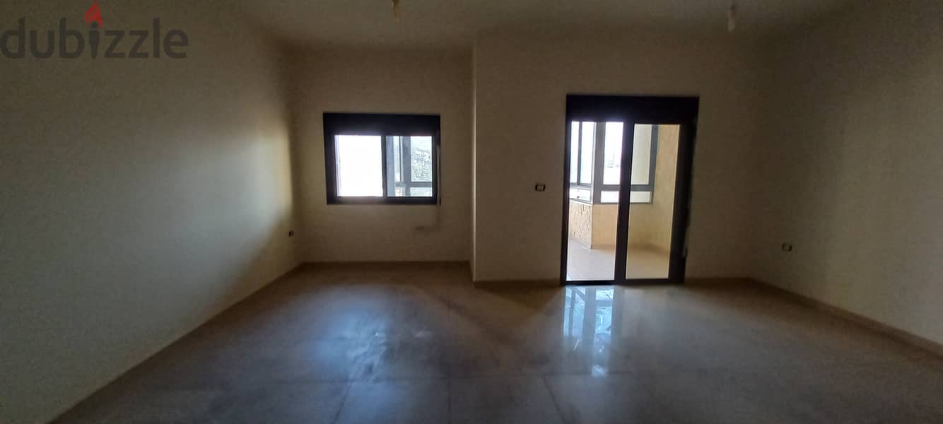 New Built Apartment in Biakout for Saleشقة حديثة البناء للبيع 1