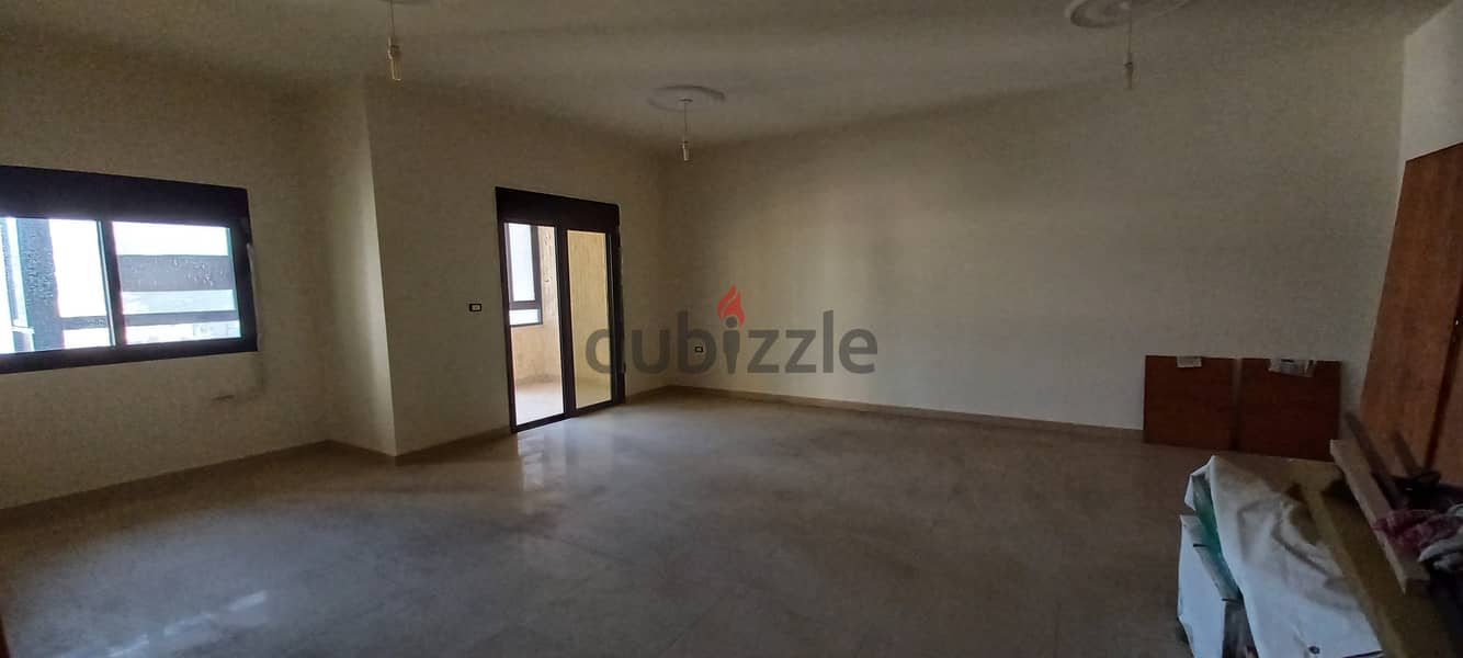New Built Apartment in Biakout for Saleشقة حديثة البناء للبيع 2