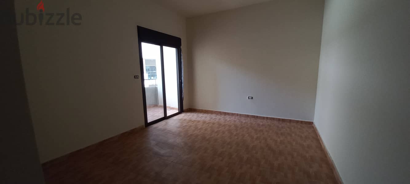 New Built Apartment in Biakout for Saleشقة حديثة البناء للبيع 4