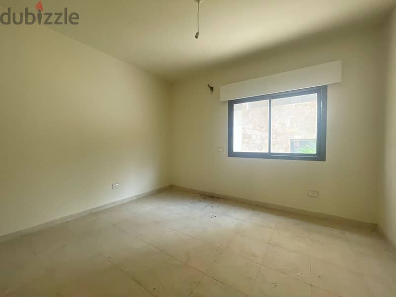 Zikrit | 750$/SQM | Huge Balcony | 3 Bedrooms | 4 Balconies | 2Parking 8