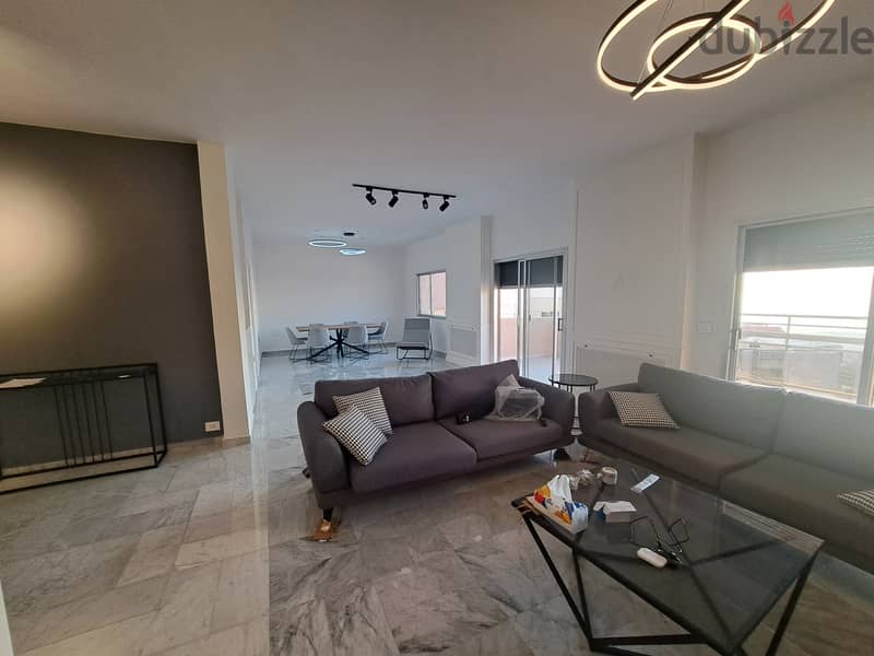 Apartment 220Sqm for sale in Mtayleb 7