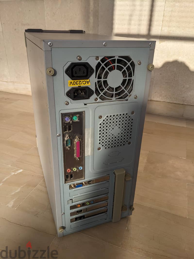 Full PC with old parts in great condition, with solid metal case 2