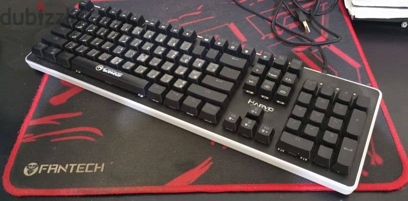 Gaming keyboard mechanical + mousepad 2