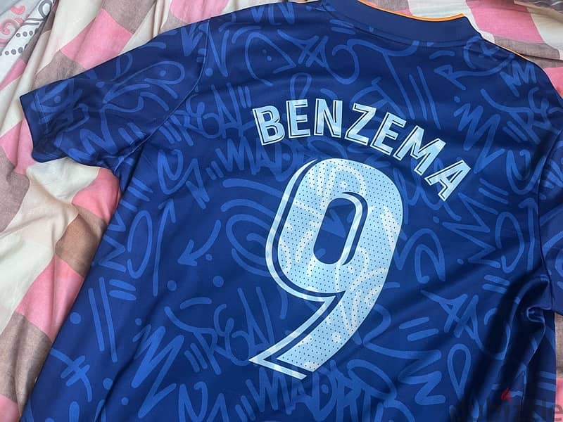 Real Madrid Karim Benzema Legendary away adidas kit 21/22 3
