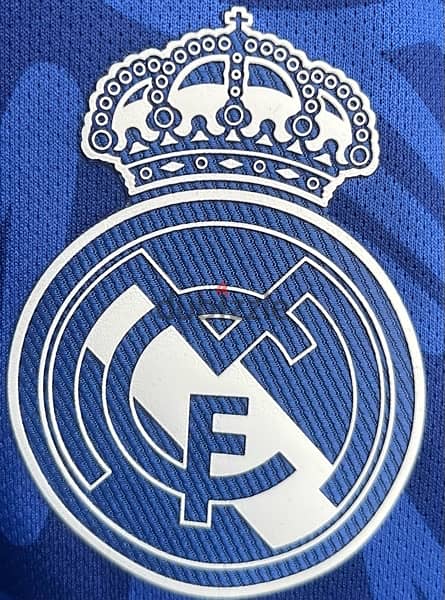 Real Madrid Karim Benzema Legendary away adidas kit 21/22 4