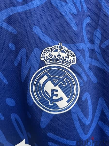 Real Madrid Karim Benzema Legendary away adidas kit 21/22 8