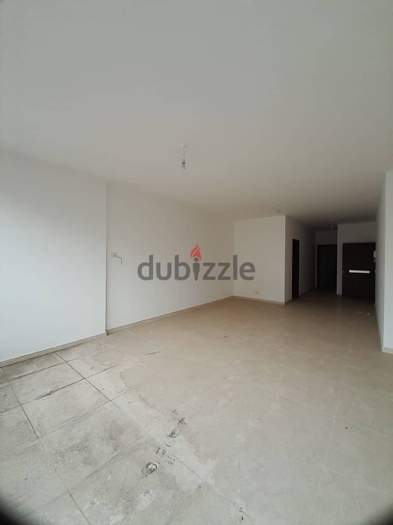 2 bedroom apartment for sale in Forn el chebak شقة للبيع في فرن الشباك 3