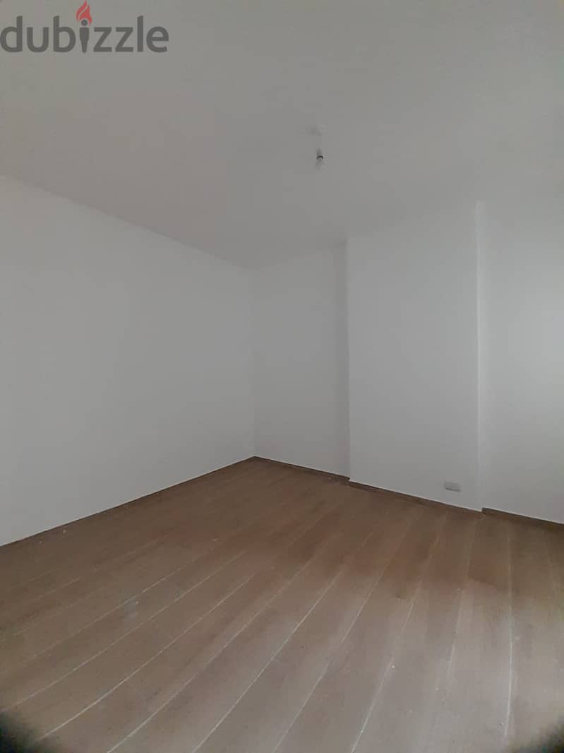2 bedroom apartment for sale in Forn el chebak شقة للبيع في فرن الشباك 5
