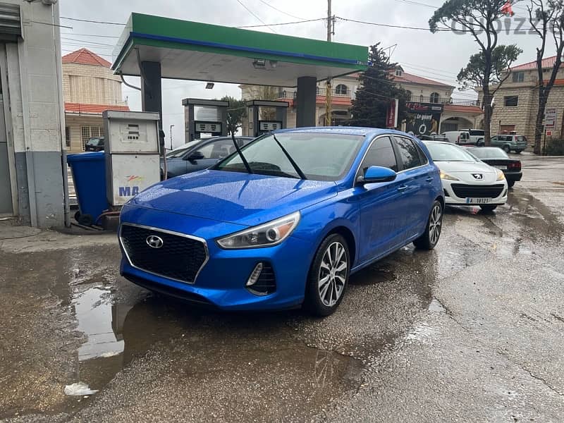 special look by elantra GT - Catchy blue sport color 0