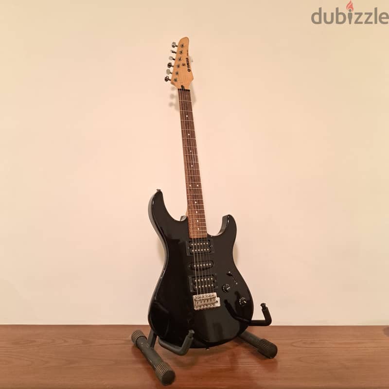 yamaha Electric guitar ERG121 1