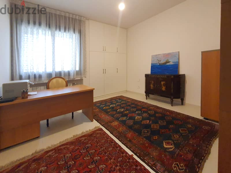 REF#AC94333! !Waterfront City, 300 SQM Four Bedrooms. 9