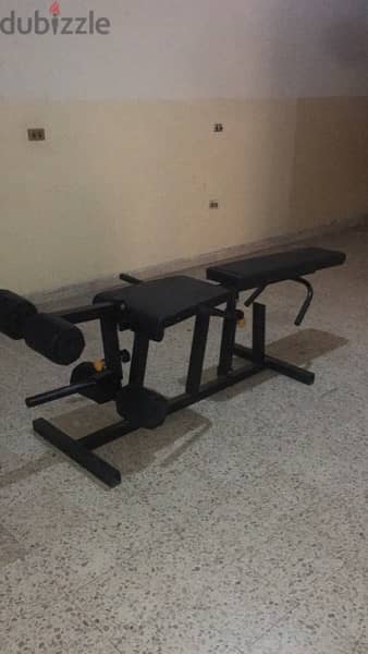 leg extension leg curl bench like new 2