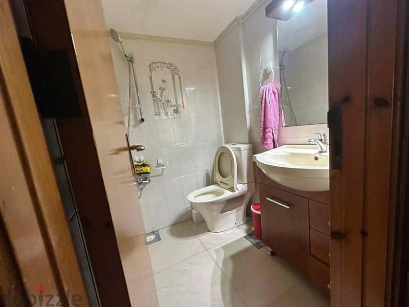 140 m2 apartment for sale in Aamchit شقة  للبيع في عمشيت 10