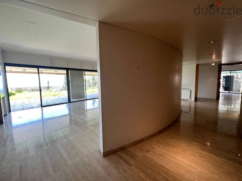 5 bedrooms apartment+600m2 garden /Terrace+private POOL 4 sale in Adma 9