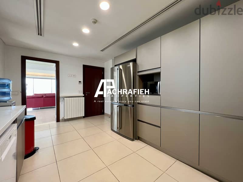 300 Sqm - Apartment For Rent In Achrafieh - شقة للإجار في الأشرفية 6