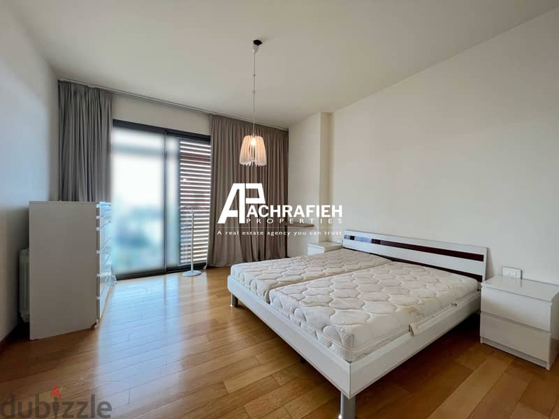 300 Sqm - Apartment For Rent In Achrafieh - شقة للإجار في الأشرفية 11