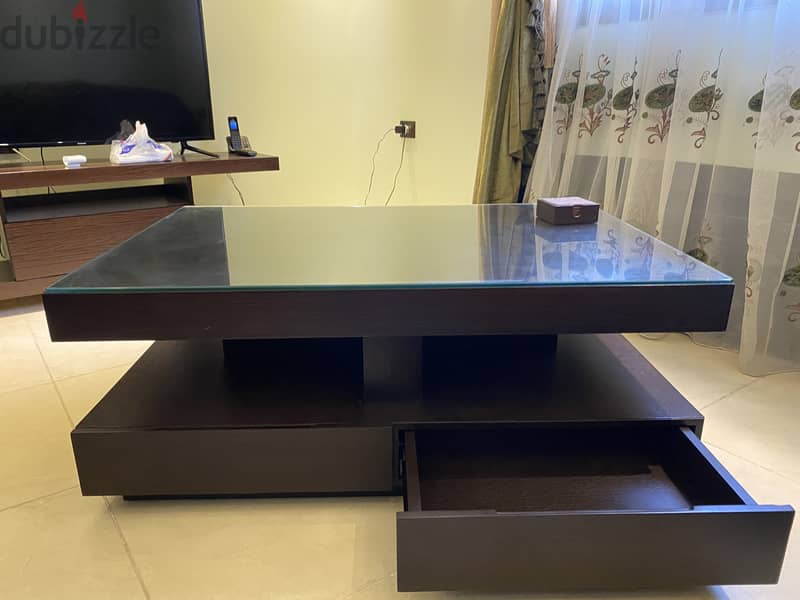 price dopped to $900L-Shape living room with table 2