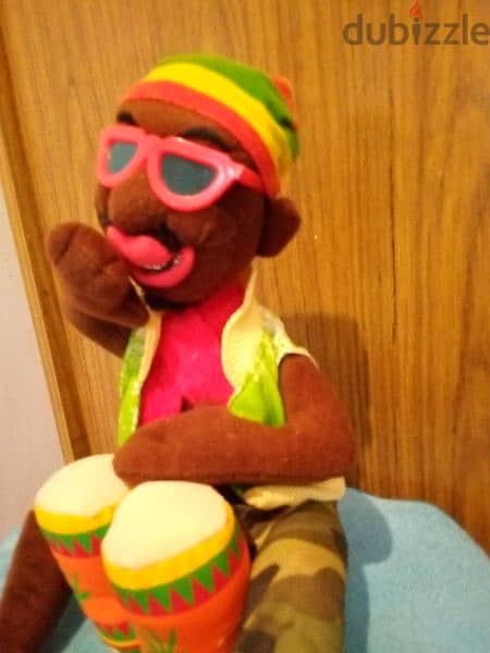 AFRIKAN SINGING & MOVING on DRAMS MAN Working As new mechanism Toy=16$ 3