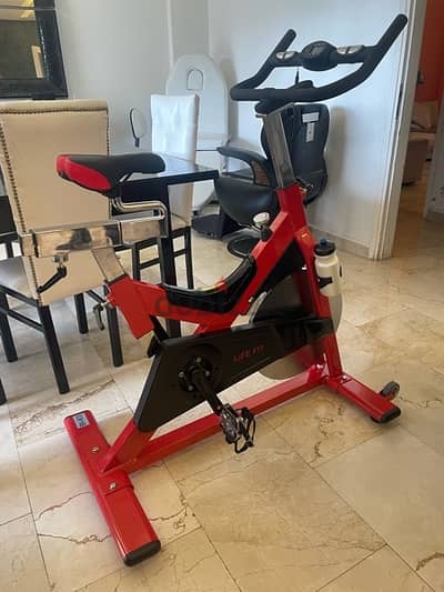 Spinning bike Pro belt driving system