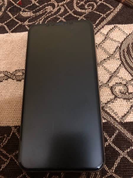 iphone 11 pro max 64gb like new no scratch 2