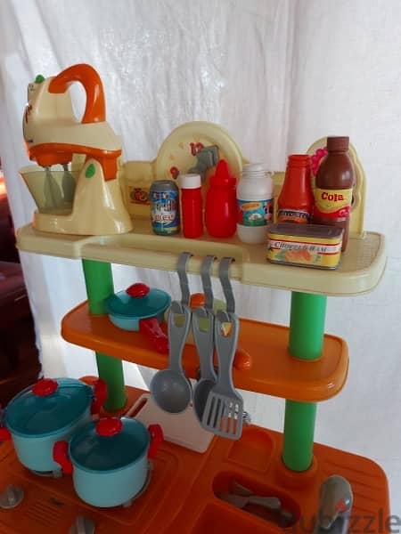 kitchen with accessories for kids 4