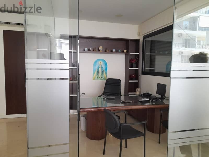 Office in a prime location in Badaro 2