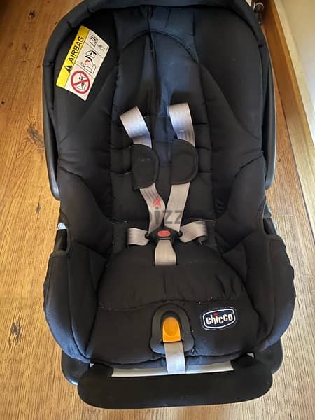 car seat 1-12  months 0