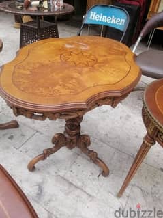 من اجمل طاولة صالون فرنسية اوفال خشب ورد رائعة جدا side table 0