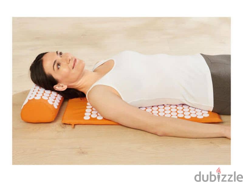 acupressure mat with pillow 2
