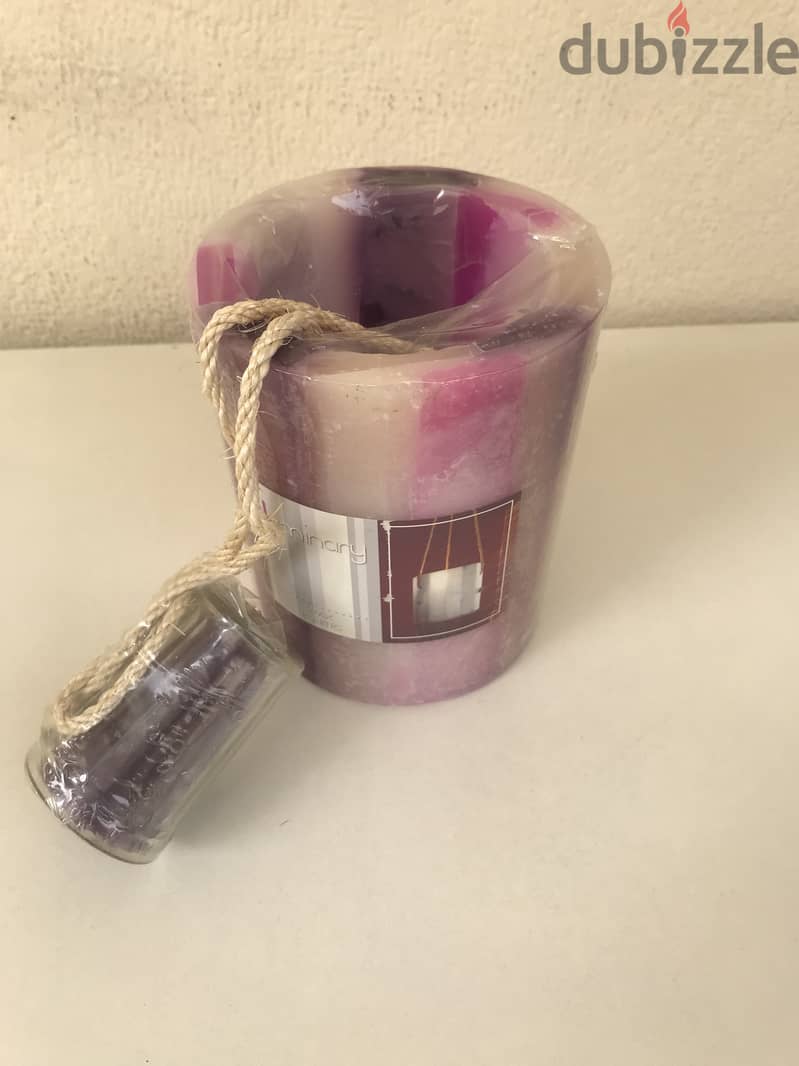 NEW. From USA  5 decorative scented candles 4
