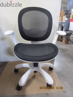 Office Chair Black Mesh With White Frame YAPI