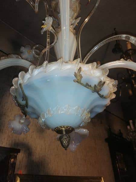 ثرية مورانو ايطالية لون ابيض حليب مميزة رائعة جدا chandelier murano 1
