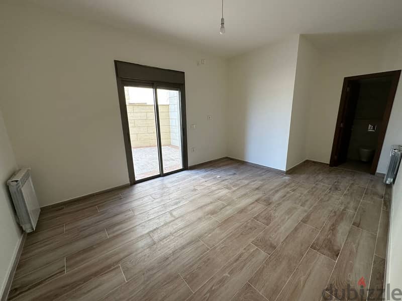 185Sqm+130 Sqm Terrace| Prime location |Apartment for sale in Baabdath 8