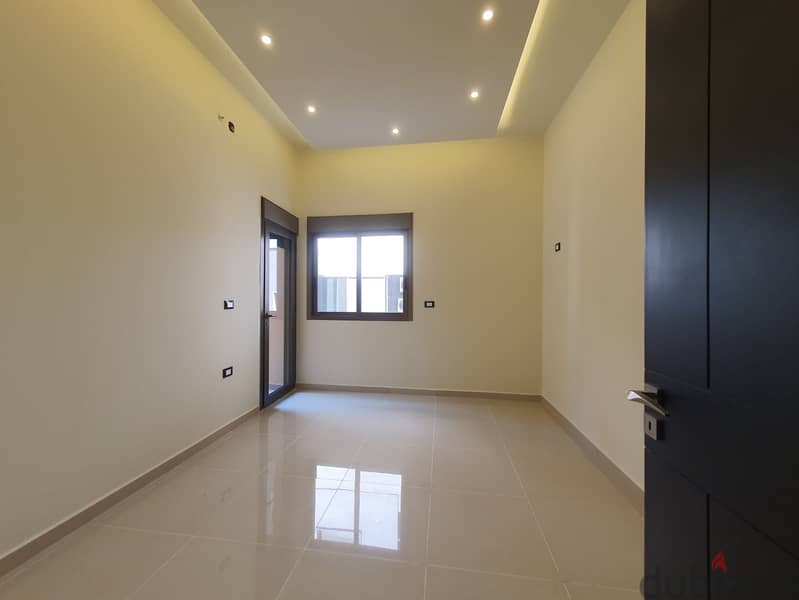 Apartment For Sale in Hazmieh  شقة للبيع في الحازمية 9