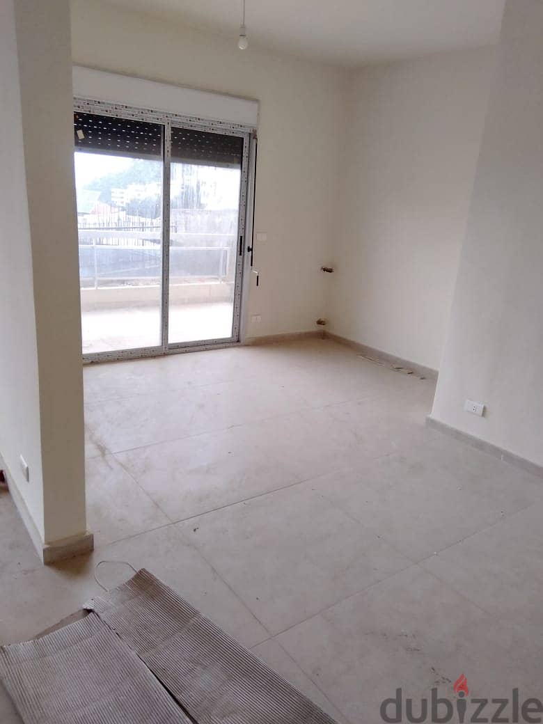 180 m2 apartment + sea view for sale in Rabweh شقة للبيع في الرابية 4