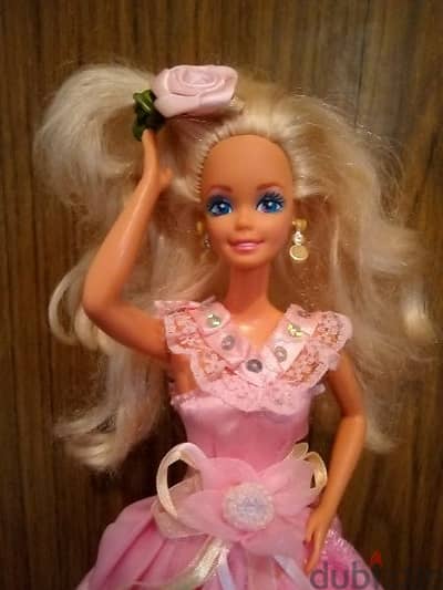 Barbie SUPERSTAR Vintage 1988 As New doll bend legs turn waist=20$