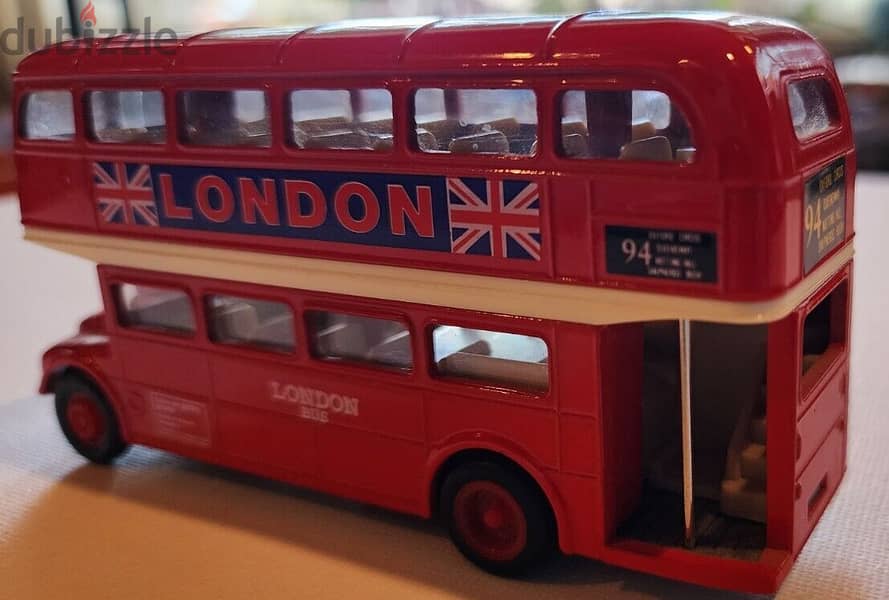 Metal London bus diecast by Welly 12cm 3