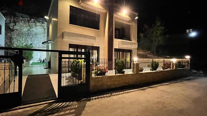 villa for sale in mechmech- jbeil فيلا للبيع في مشمش جبيل 0