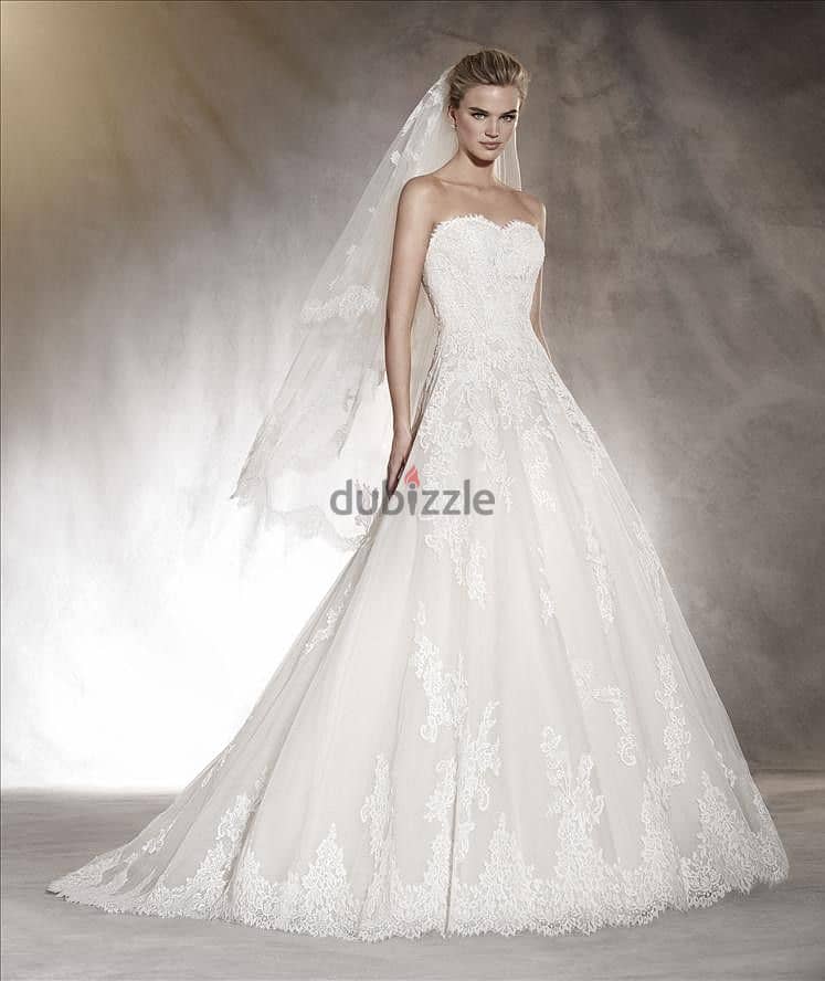 Wedding dress 0